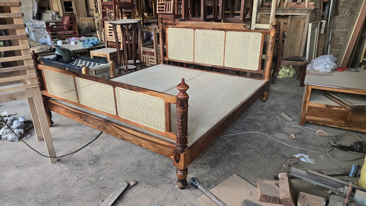 Carolina - Solid Wood Poster Bed