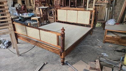 Carolina - Solid Wood Poster Bed