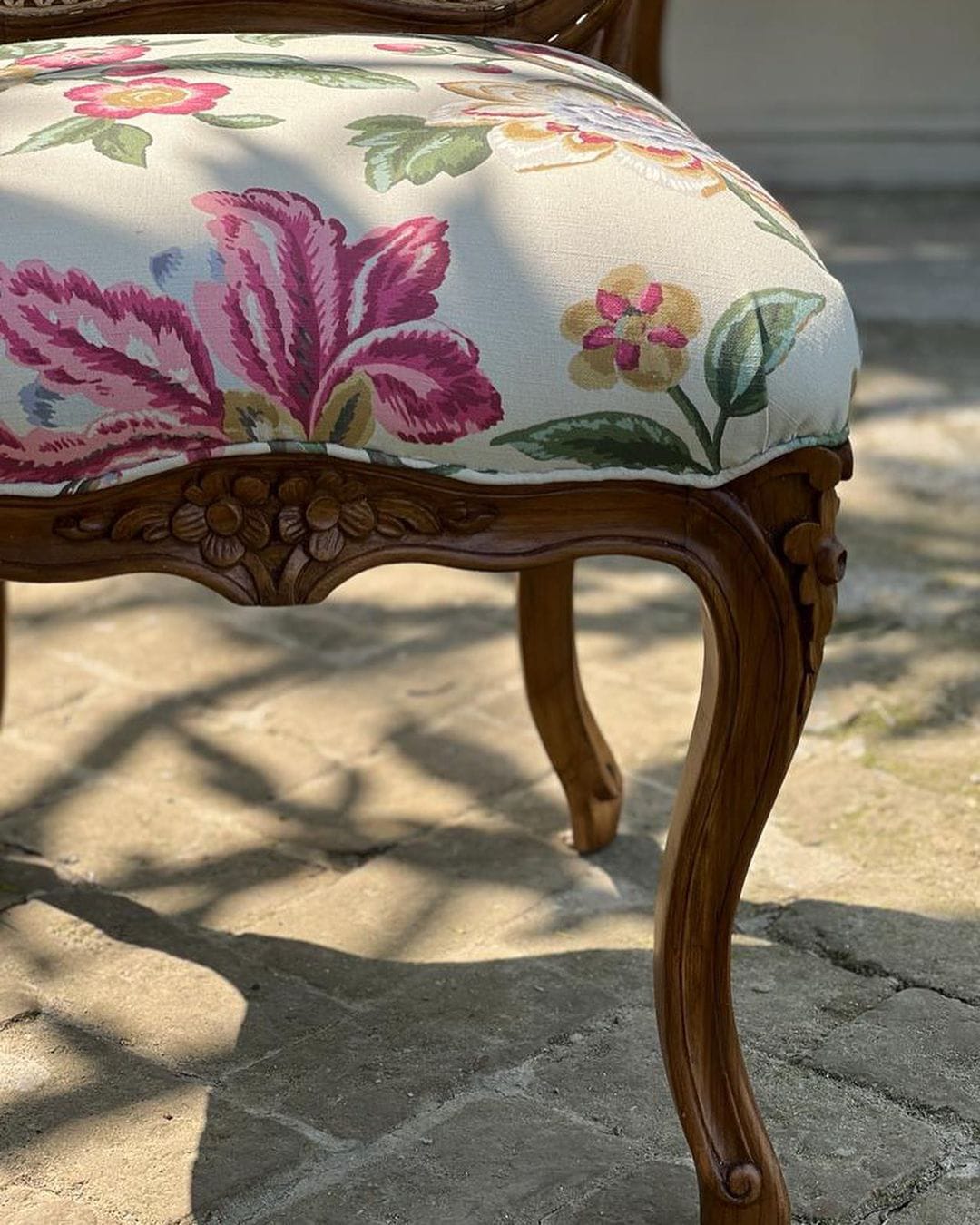 Jasmine- French style Chair (Antique)